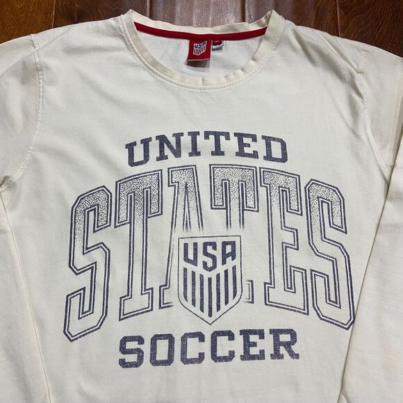 U.S. Soccer Officially Licensed USMNT States Long Sleeve Tee Cream Men's Size M - Picture 2 of 7